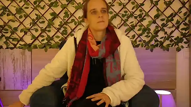 LadyChantale online show from October 20, 7:53 am