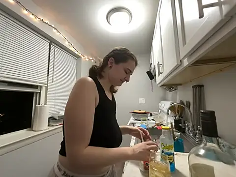 Snowbunnycake 131 online show from July 20, 7:44 am