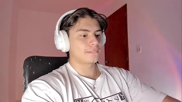 Giordano Russo online show from April 16, 5:25 pm