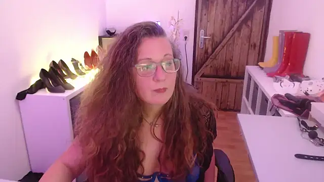 Snapshot of GeilesLuder75 chatting on December 1, 6:13 pm GeilesLuder75 online show from December 1, 6:13 pm