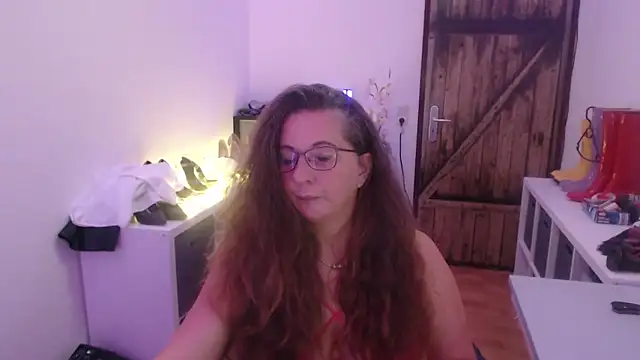 Snapshot of GeilesLuder75 chatting on December 5, 5:31 pm GeilesLuder75 online show from December 5, 5:31 pm