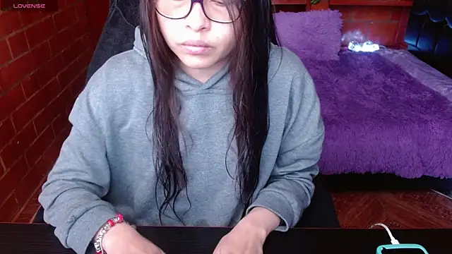 MidoriQuiinn online show from July 22, 4:10 pm