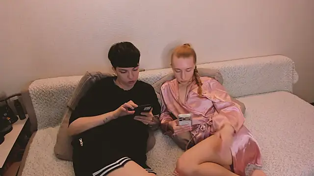 secret dreams   online show from May 24, 5:40 pm