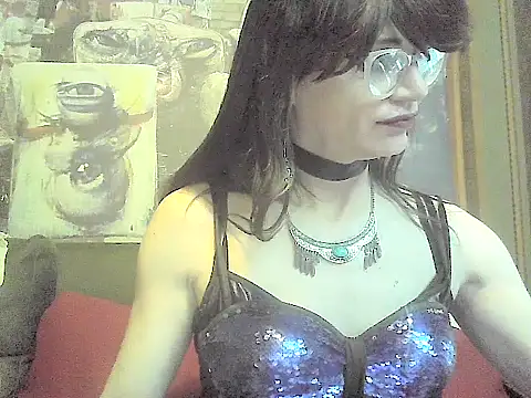 Snapshot of TheBlackWtch chatting on June 6, 6:40 am TheBlackWtch online show from June 6, 6:40 am