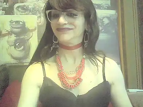 Snapshot of TheBlackWtch chatting on June 21, 9:23 am TheBlackWtch online show from June 21, 9:23 am