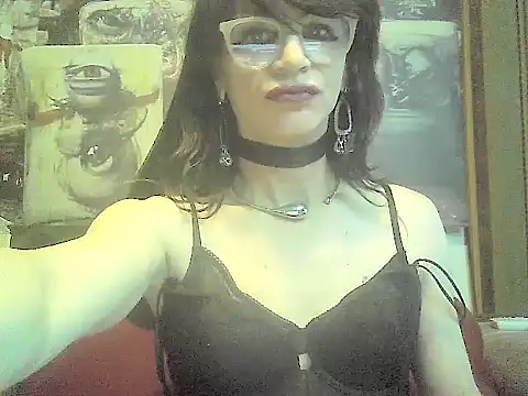Snapshot of TheBlackWtch chatting on July 2, 12:21 am TheBlackWtch online show from July 2, 12:21 am