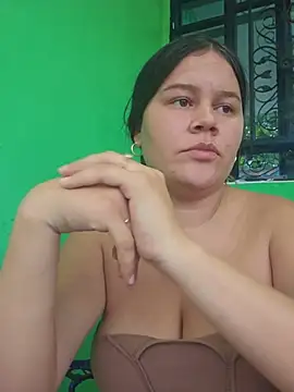 sweet lucia online show from July 16, 11:00 pm