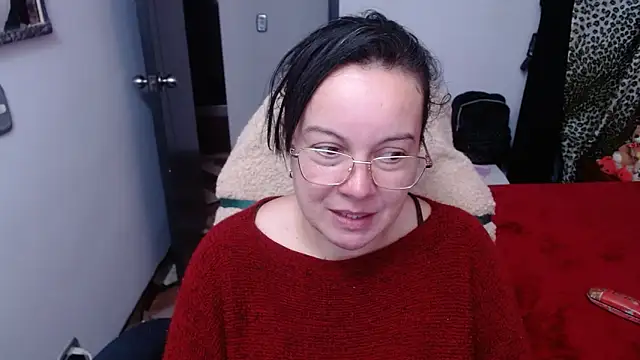 Sonialorens  online show from November 7, 10:21 pm