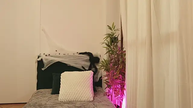 Luna Riva online show from October 23, 9:41 am