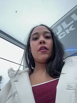 Snapshot of WHAAATTTTTTTTTT chatting on March 26, 12:55 pm WHAAATTTTTTTTTT online show from March 26, 12:55 pm