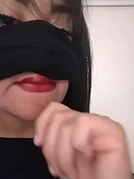 sarahvergen online show from May 14, 6:26 pm