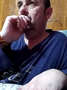 Hot-pico76 online show from December 13, 10:34 pm