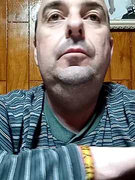 Hot-pico76 online show from December 27, 9:32 pm