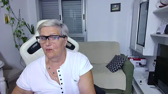 Selenna57 online show from May 19, 5:52 pm