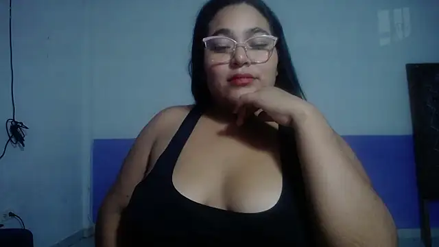 Snapshot of sirena_15 chatting on July 8, 5:23 am sirena 15 online show from July 8, 5:23 am
