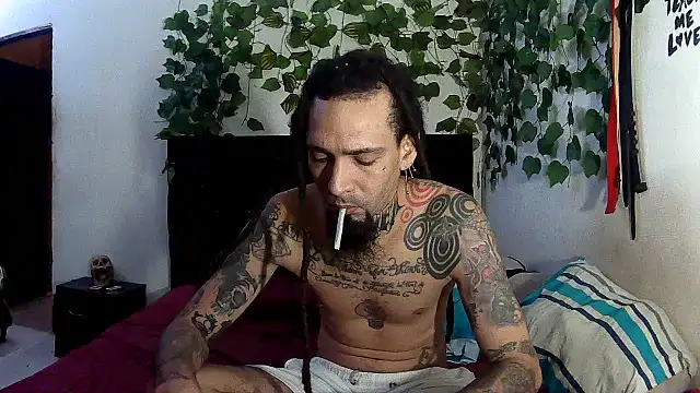 Snapshot of caribbeanlover1 chatting on June 6, 1:05 pm caribbeanlover1 online show from June 6, 1:05 pm