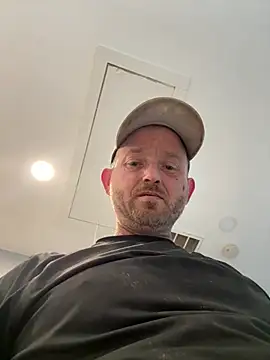 smokeymt420 online show from June 25, 8:46 pm