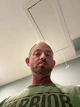 smokeymt420 online show from August 6, 4:03 am
