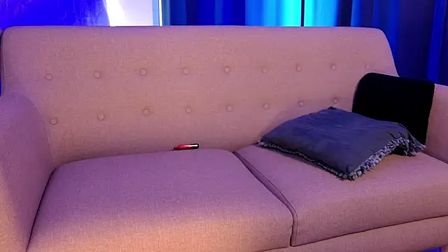 Liam V online show from November 4, 12:37 pm