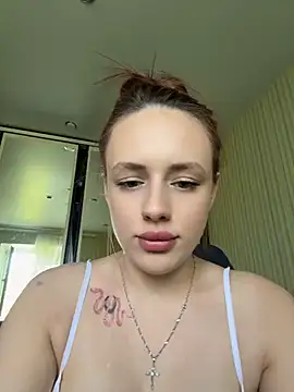 Lisaaan online show from July 17, 9:16 am