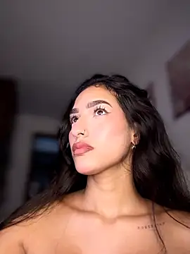 DulceLenns online show from April 9, 10:48 pm