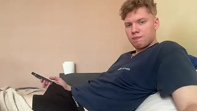 sexybooii6968 online show from October 7, 12:57 pm