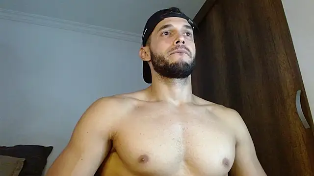 Noah jhonsonn online show from June 19, 4:11 pm