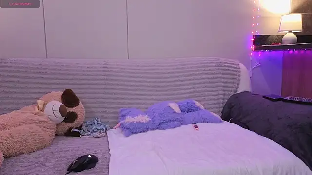 Snapshot of ScarletCarnal chatting on December 20, 12:29 am ScarletCarnal online show from December 20, 12:29 am