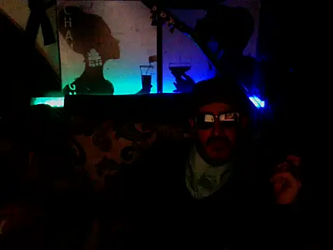 Snapshot of zarko8778 chatting on April 2, 8:56 am zarko8778 online show from April 2, 8:56 am