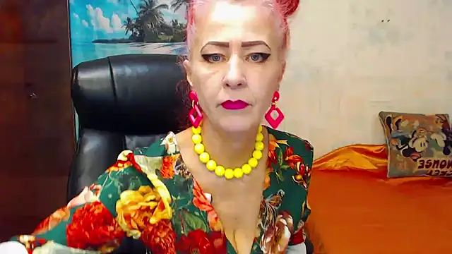 Snapshot of MilayaDFlow chatting on May 13, 6:38 pm MilayaDFlow online show from May 13, 6:38 pm
