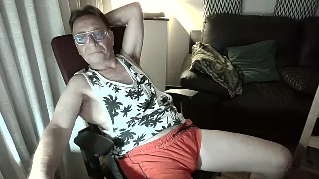 HETEREOMAN online show from July 17, 9:41 pm
