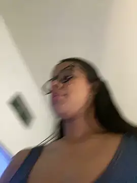 trianawhite online show from March 4, 3:29 pm