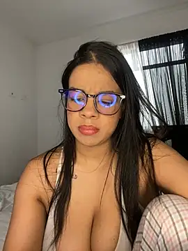 trianawhite online show from July 16, 2:45 pm