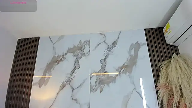 hannahill69 online show from March 20, 4:50 am