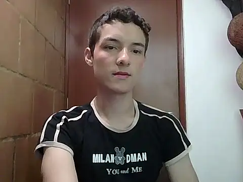 andys 26 online show from April 15, 7:58 pm