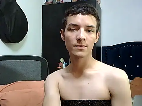 andys 26 online show from April 18, 7:07 pm