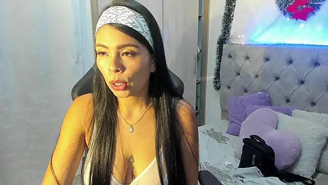 perfectmatch  online show from December 2, 10:34 pm