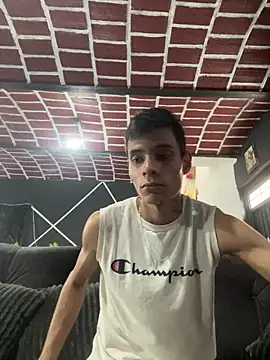 brianor89 online show from May 10, 11:10 pm
