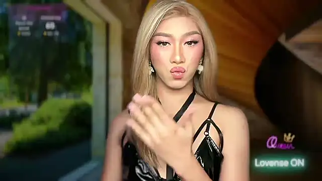 Local Hoelyx online show from May 6, 9:36 am