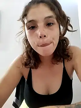 mariamac420 online show from February 1, 10:30 pm