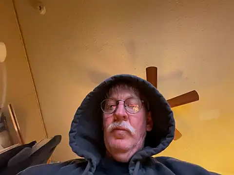 jck1m0t online show from March 3, 4:07 am