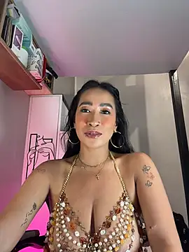 Snapshot of AsianMilfSheryl chatting on June 24, 7:40 am AsianMilfSheryl online show from June 24, 7:40 am