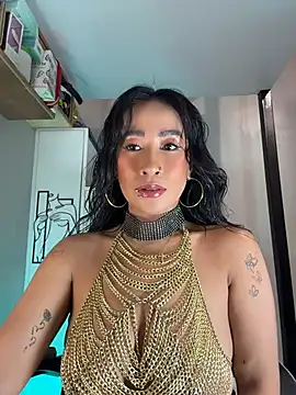 Snapshot of AsianMilfSheryl chatting on June 29, 5:25 am AsianMilfSheryl online show from June 29, 5:25 am