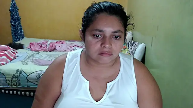 Snapshot of yulieth_bbw chatting on July 13, 5:54 am yulieth bbw online show from July 13, 5:54 am