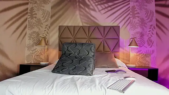 Scarleett 22 online show from January 13, 8:03 pm