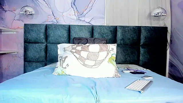 Scarleett 22 online show from April 19, 12:15 pm