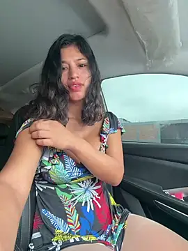Snapshot of sexi_noemi chatting on June 17, 2:18 pm sexi noemi online show from June 17, 2:18 pm