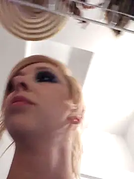 Snapshot of AmethystFoxx chatting on March 13, 9:43 pm AmethystFoxx online show from March 13, 9:43 pm