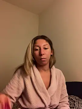 tastyyxx online show from December 16, 11:44 am