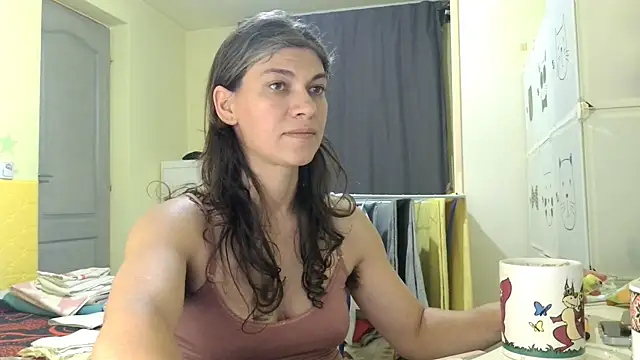 Snapshot of MercyLove chatting on December 17, 4:35 pm MercyLove online show from December 17, 4:35 pm